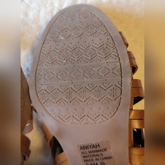 Jellypop Shoes - Picture 7 of 11